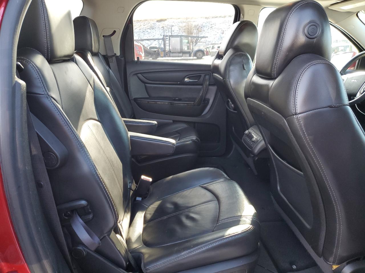 2014 GMC Acadia - Image 11