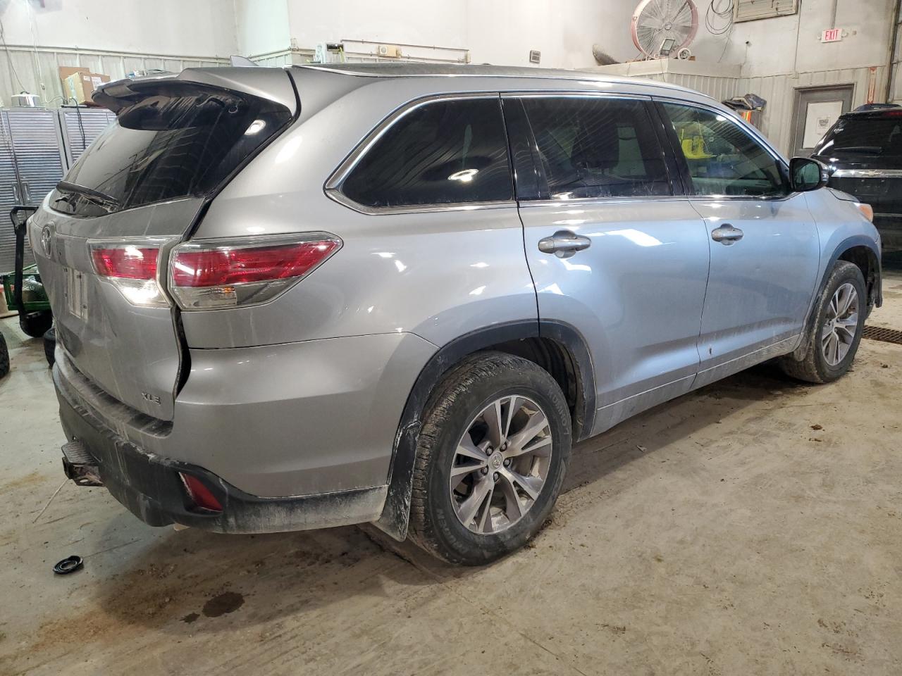 2014 Toyota Highlander - Image 3