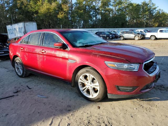  FORD TAURUS 2016 Червоний