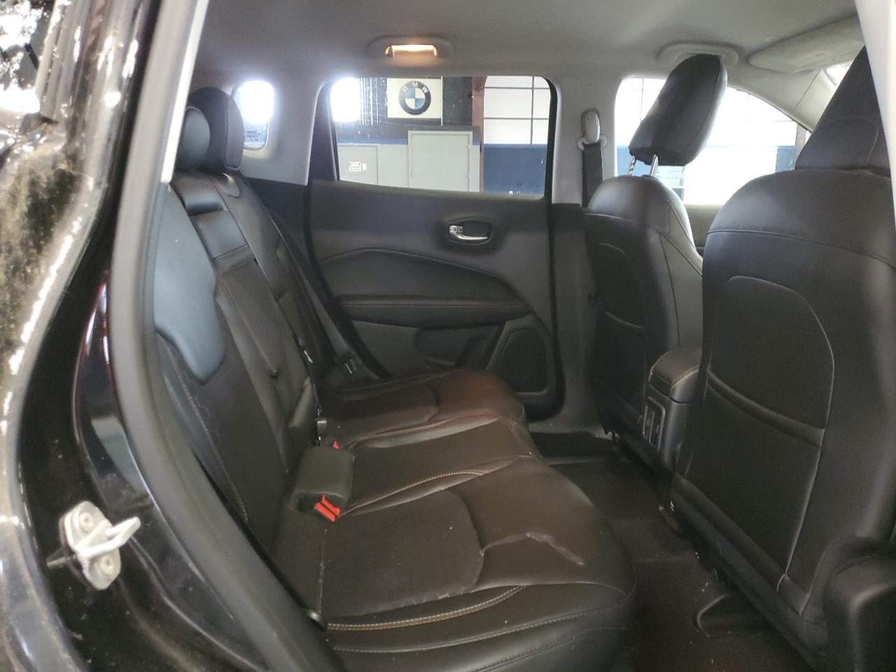 2018 Jeep Compass - Image 11