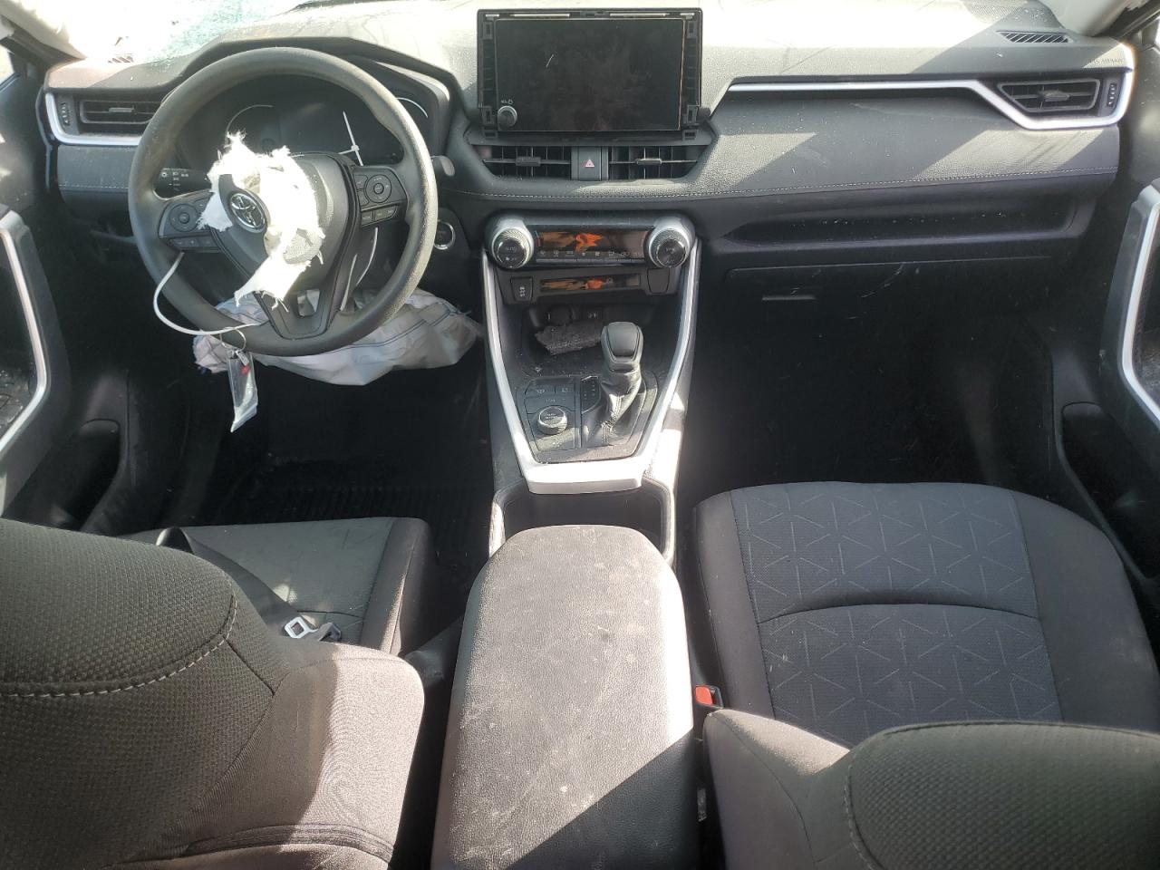 2024 Toyota RAV 4 - Image 8