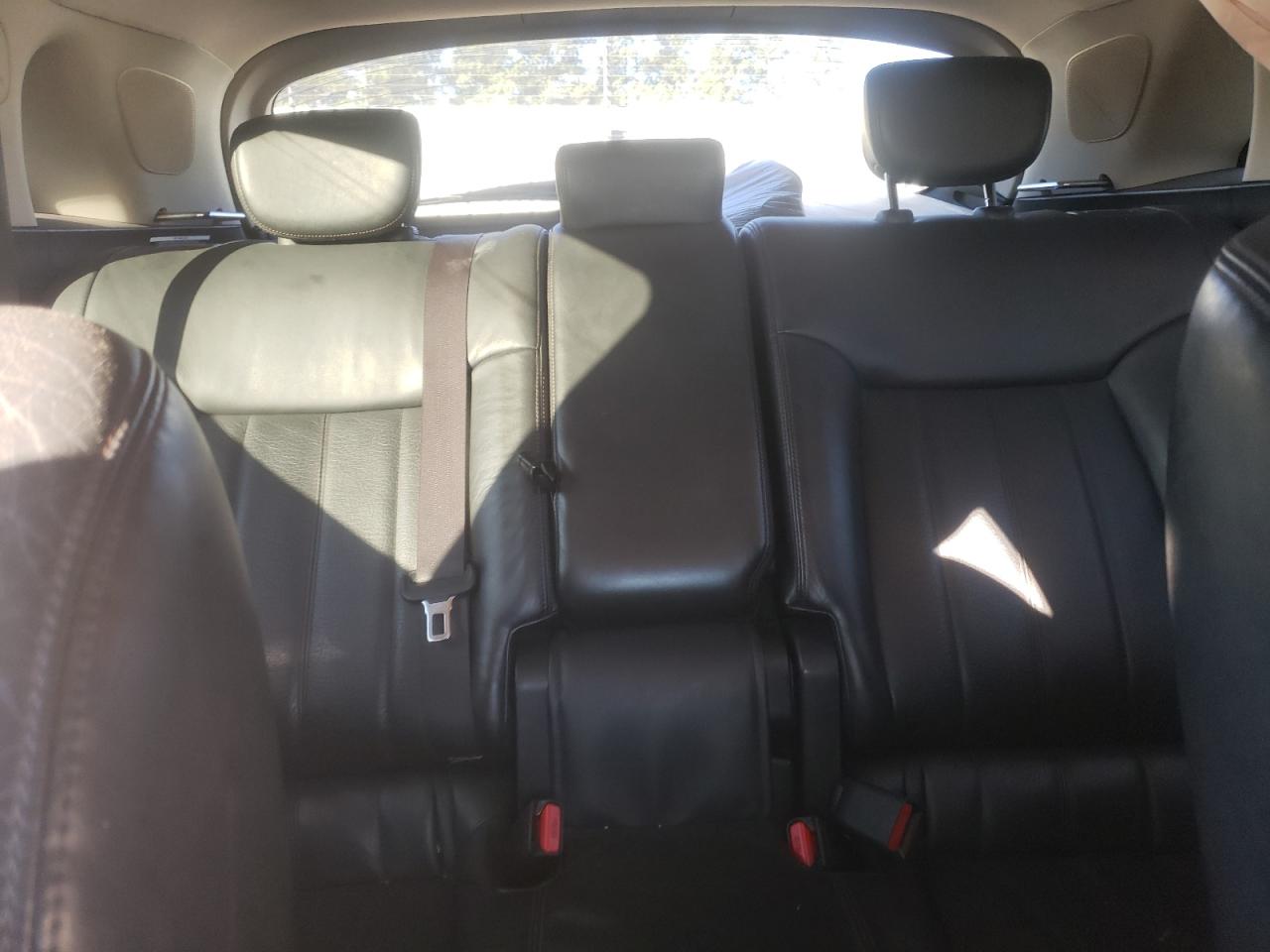 2012 Infiniti FX - Image 10