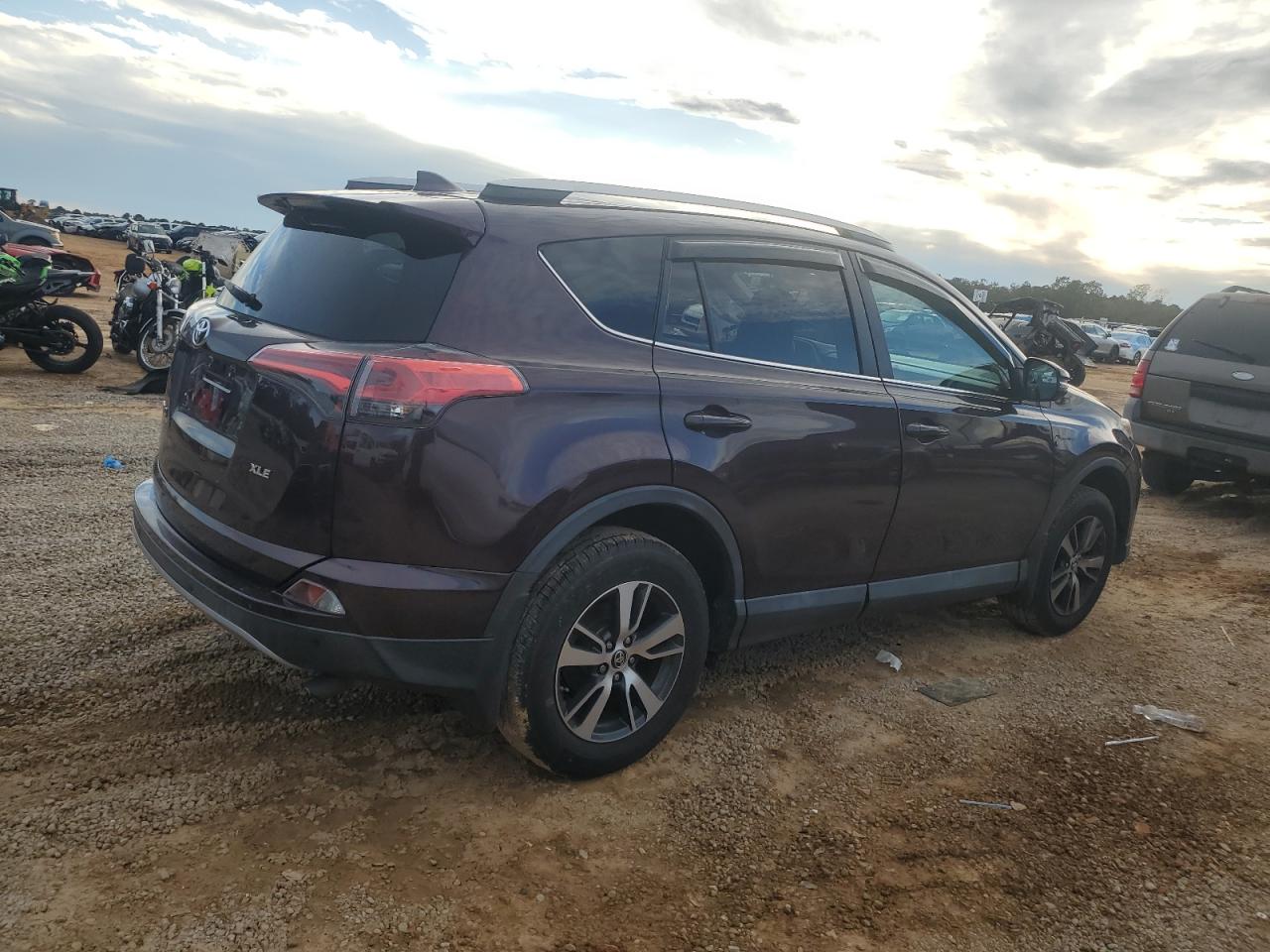 2017 Toyota RAV 4 - Image 3