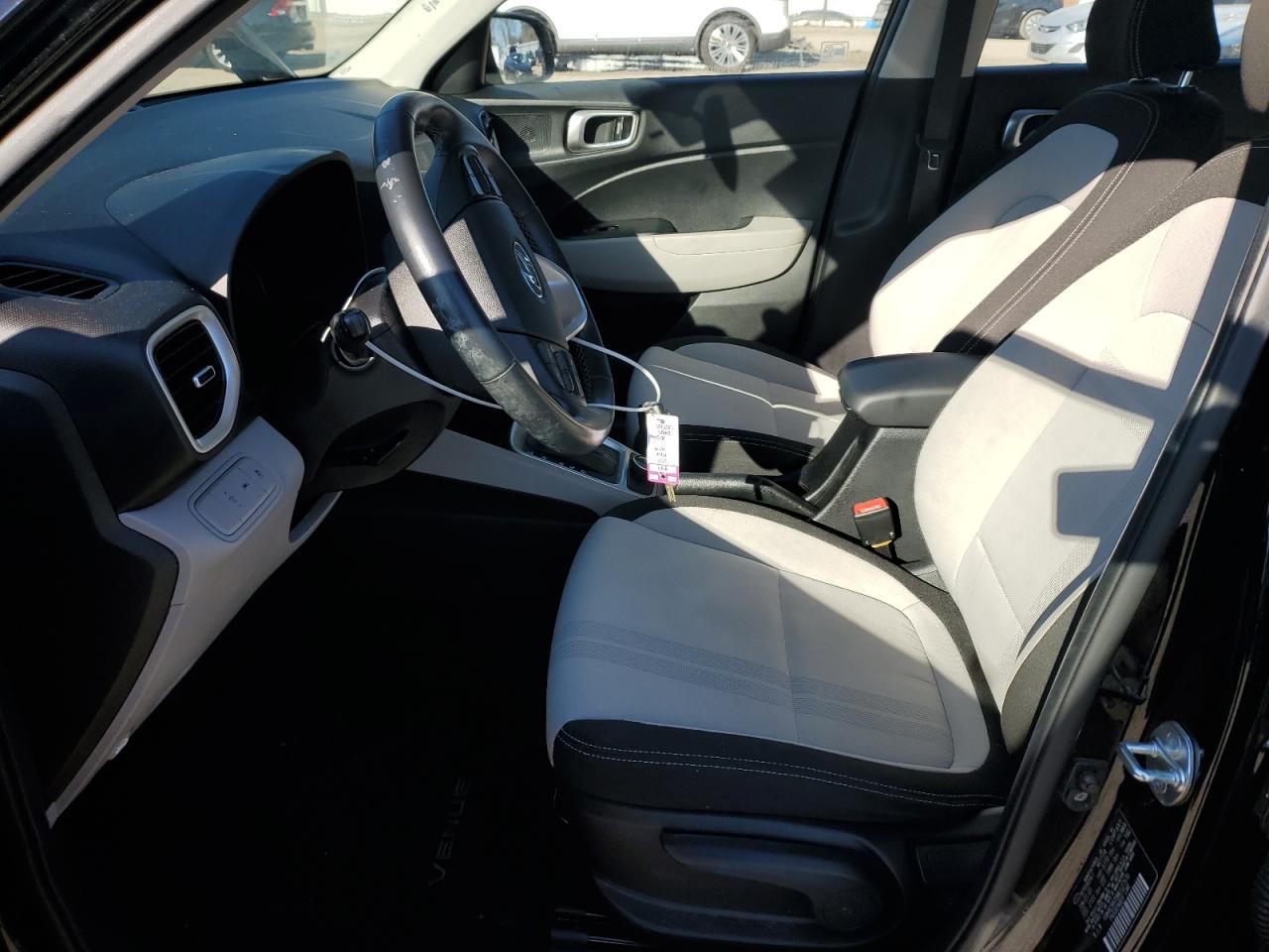 2021 Hyundai Venue - Image 7
