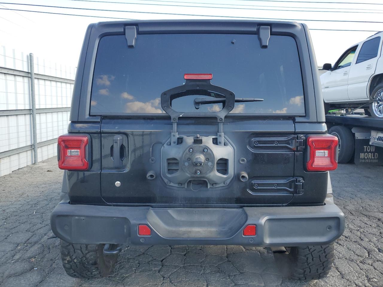2018 Jeep Wrangler - Image 6