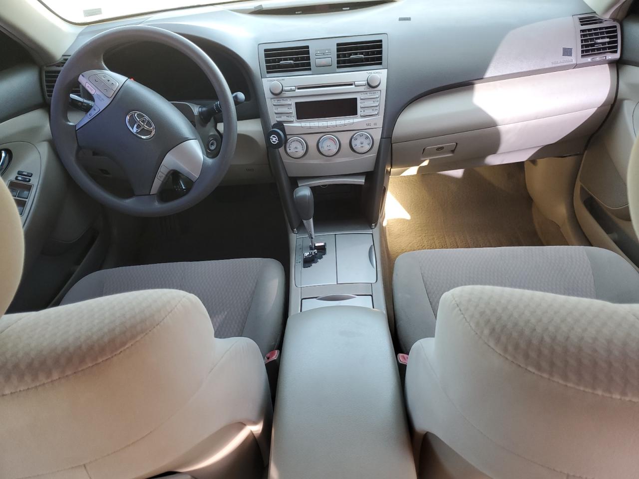 2011 Toyota Camry - Image 8