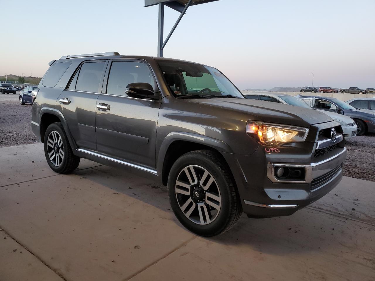 2017 Toyota 4Runner - Image 4