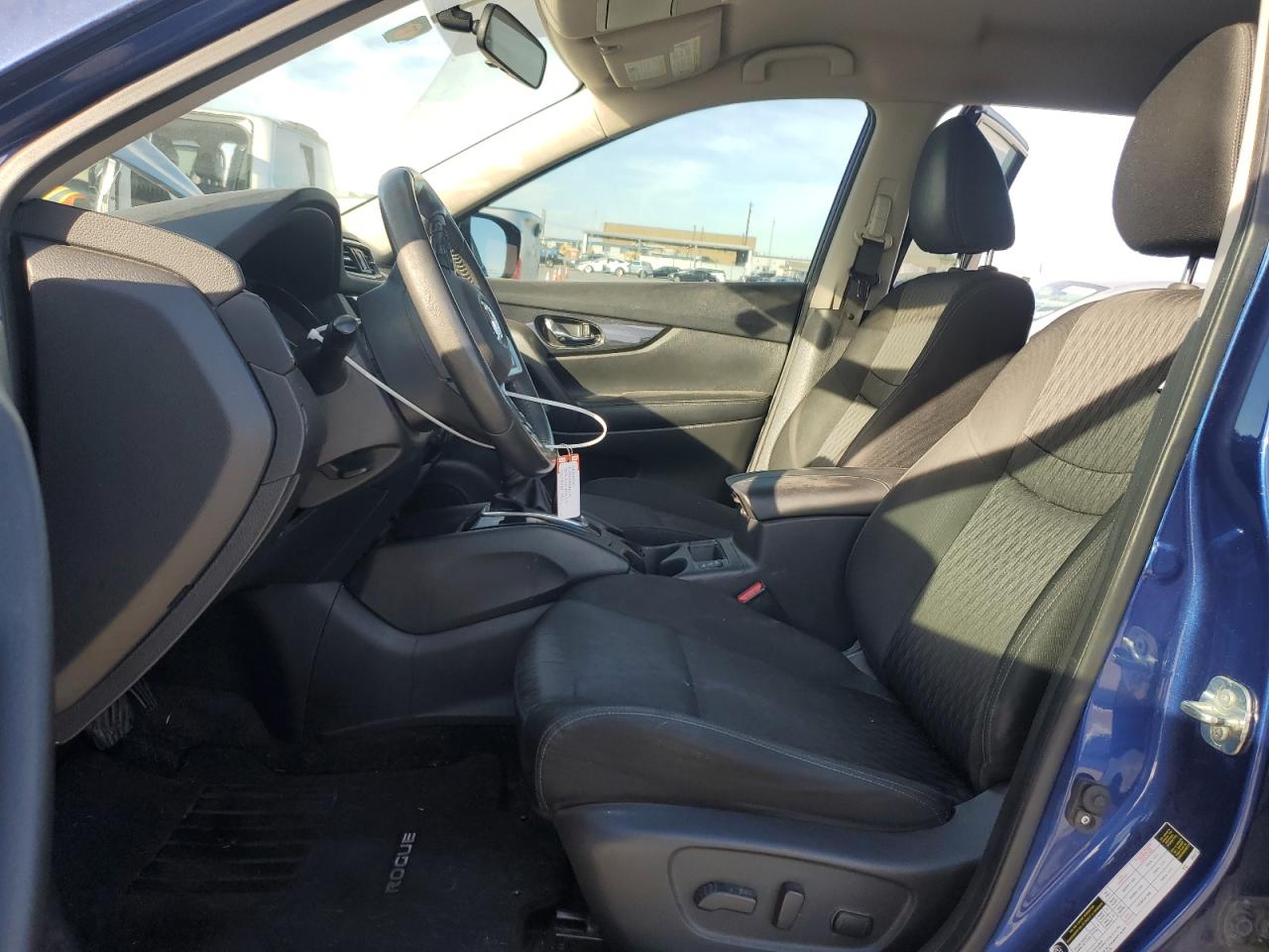 2018 Nissan Rogue - Image 7