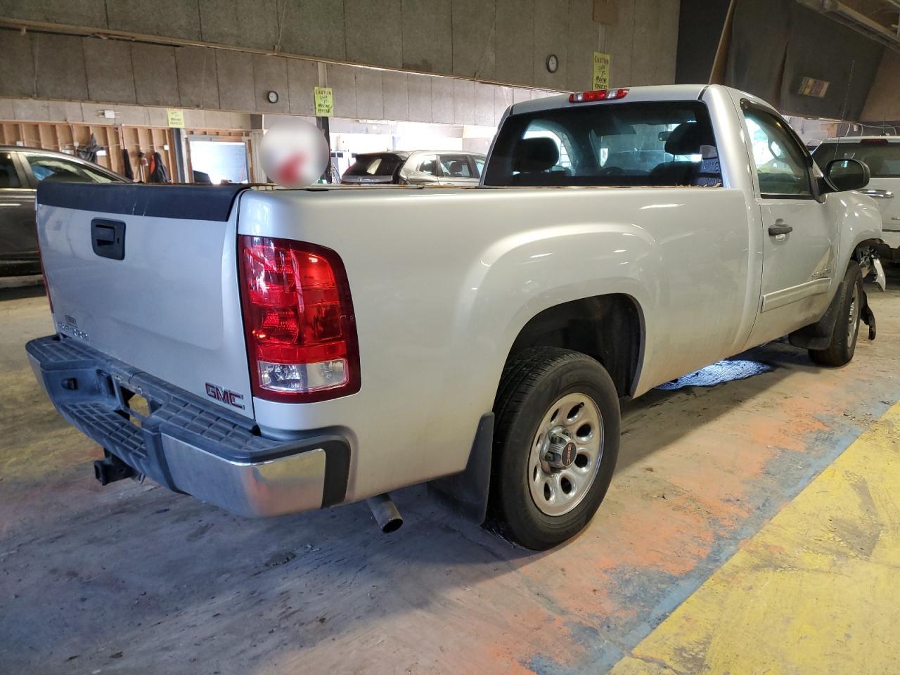 2013 GMC Sierra - Image 3