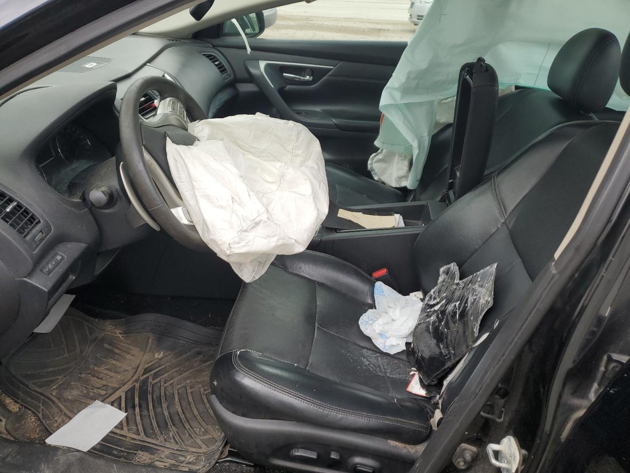 2017 Nissan Altima - Image 7
