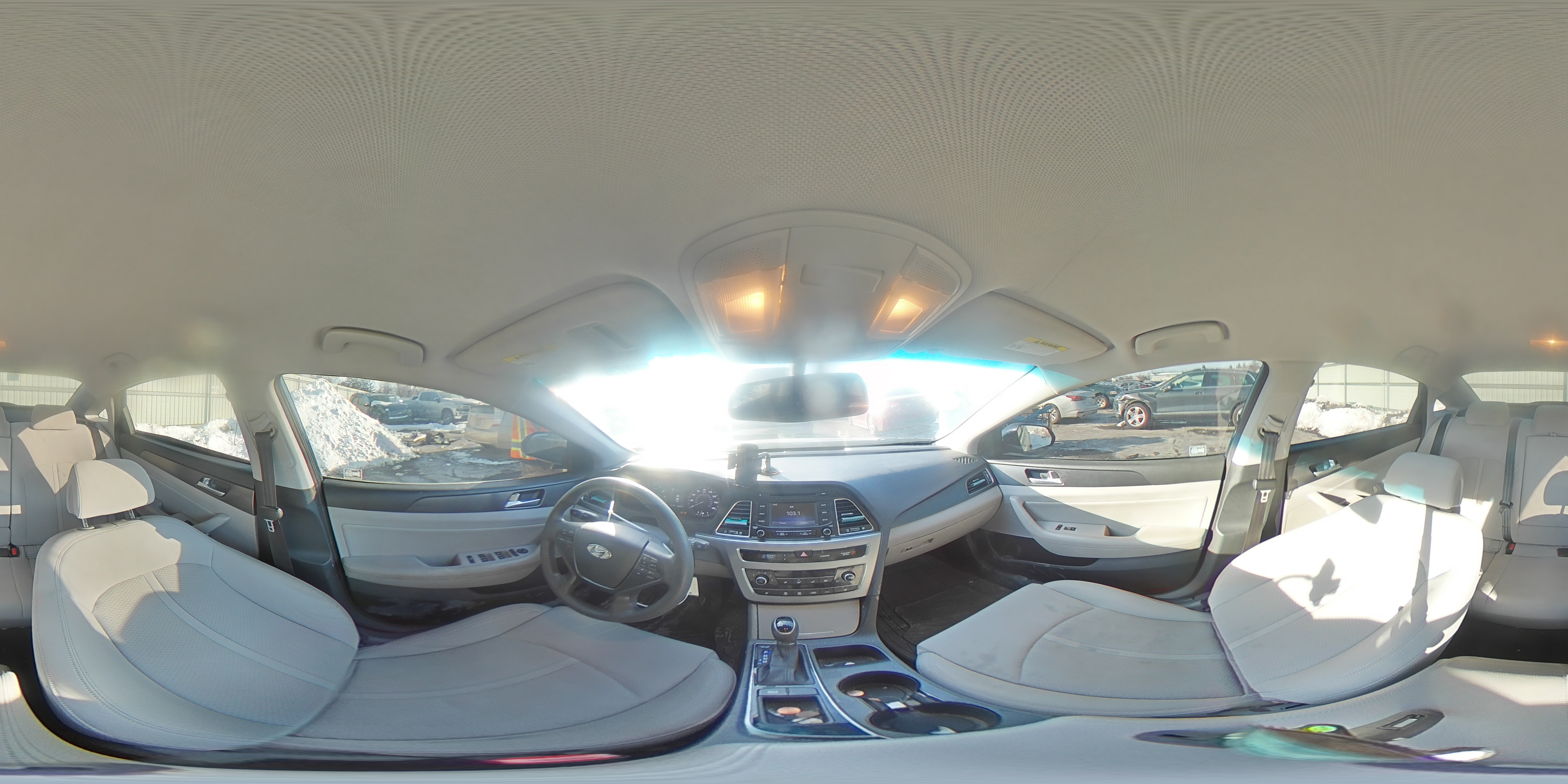 2015 Hyundai Sonata - Image 13