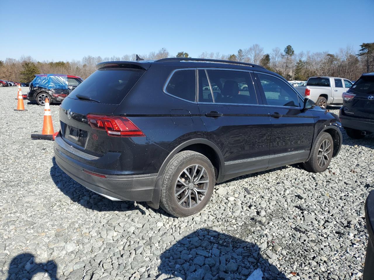 2019 Volkswagen Tiguan - Image 3