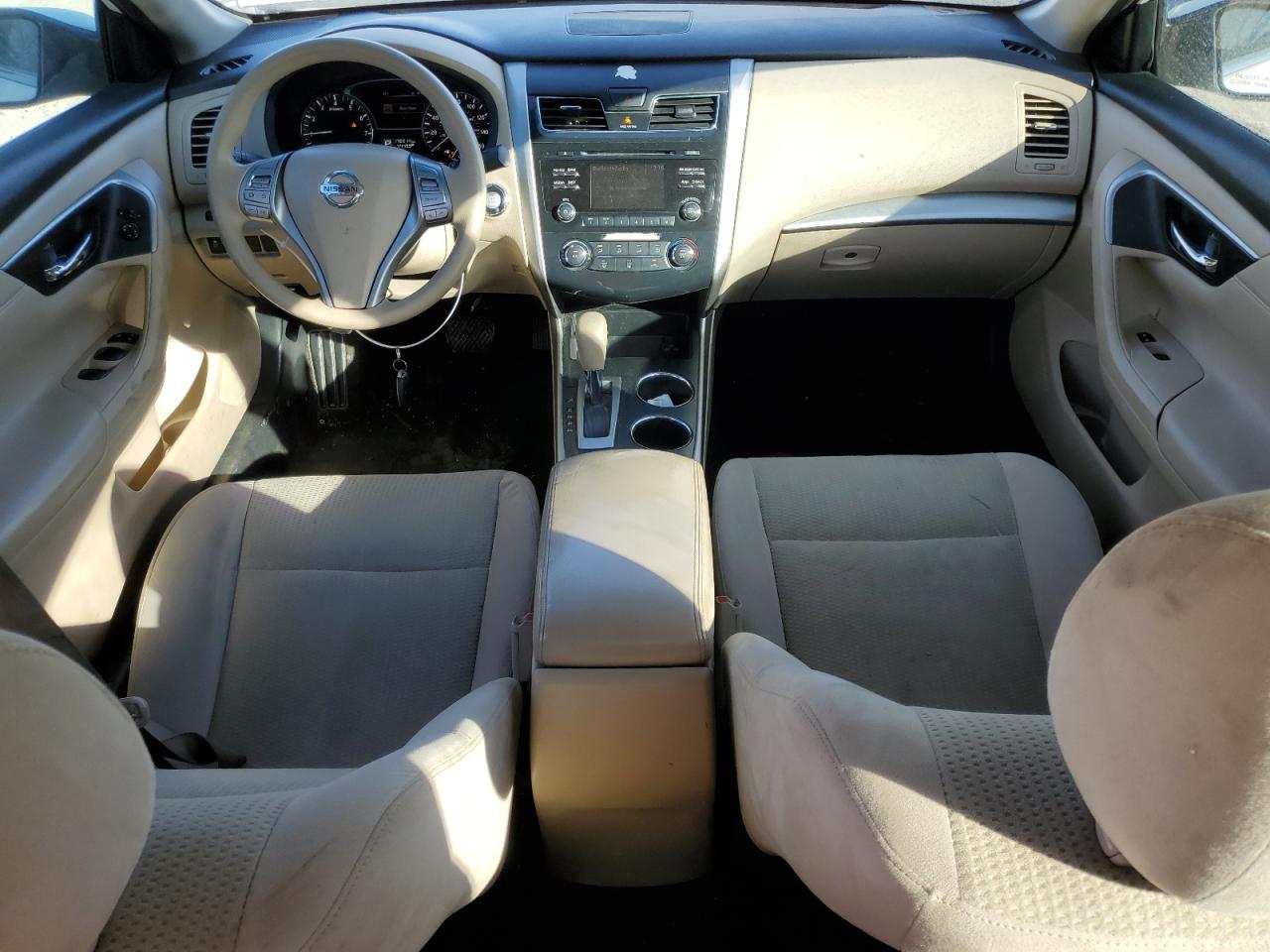 2015 Nissan Altima - Image 8
