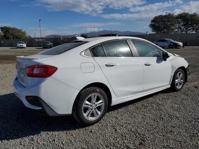  CHEVROLET CRUZE 2017 White