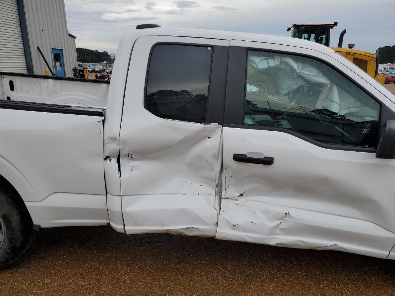 2023 Ford F-150 - Image 10