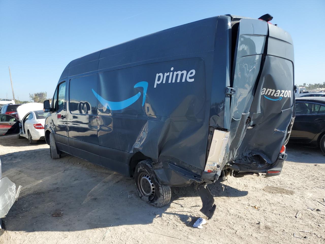 2019 Mercedes-Benz Sprinter - Image 2