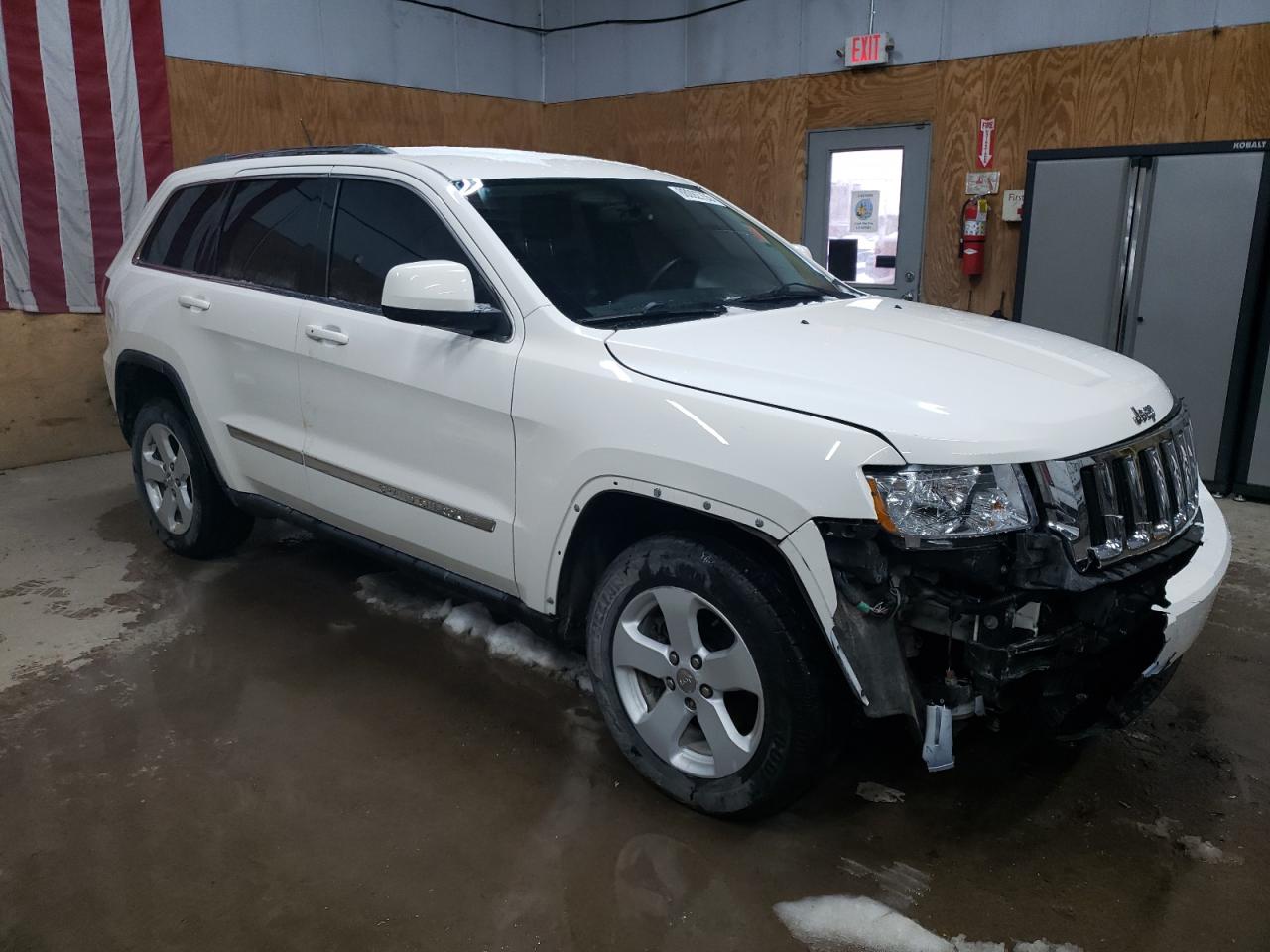 2011 Jeep Grand Cherokee - Image 4