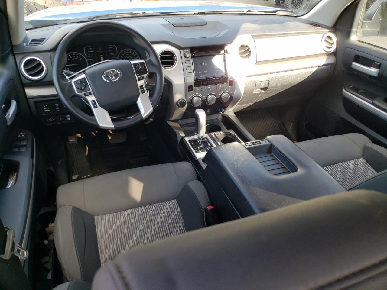 2018 Toyota Tundra - Image 8