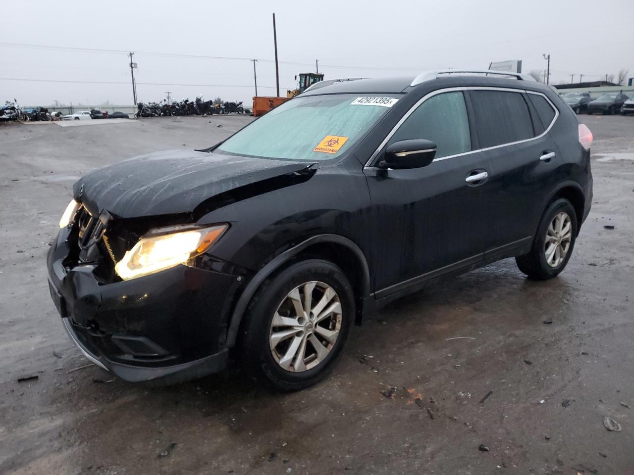 2015 Nissan Rogue - Image 1