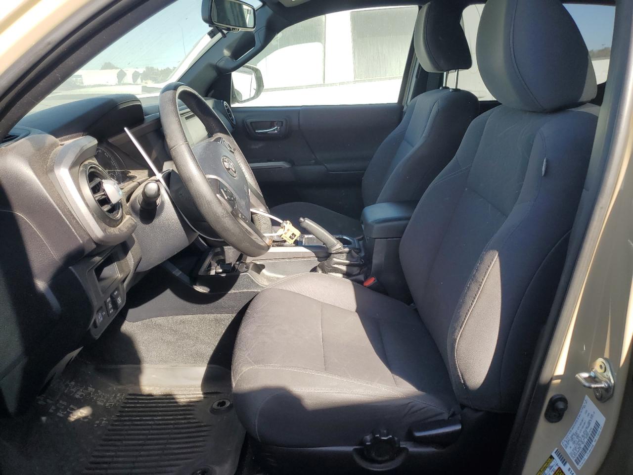 2017 Toyota Tacoma - Image 7