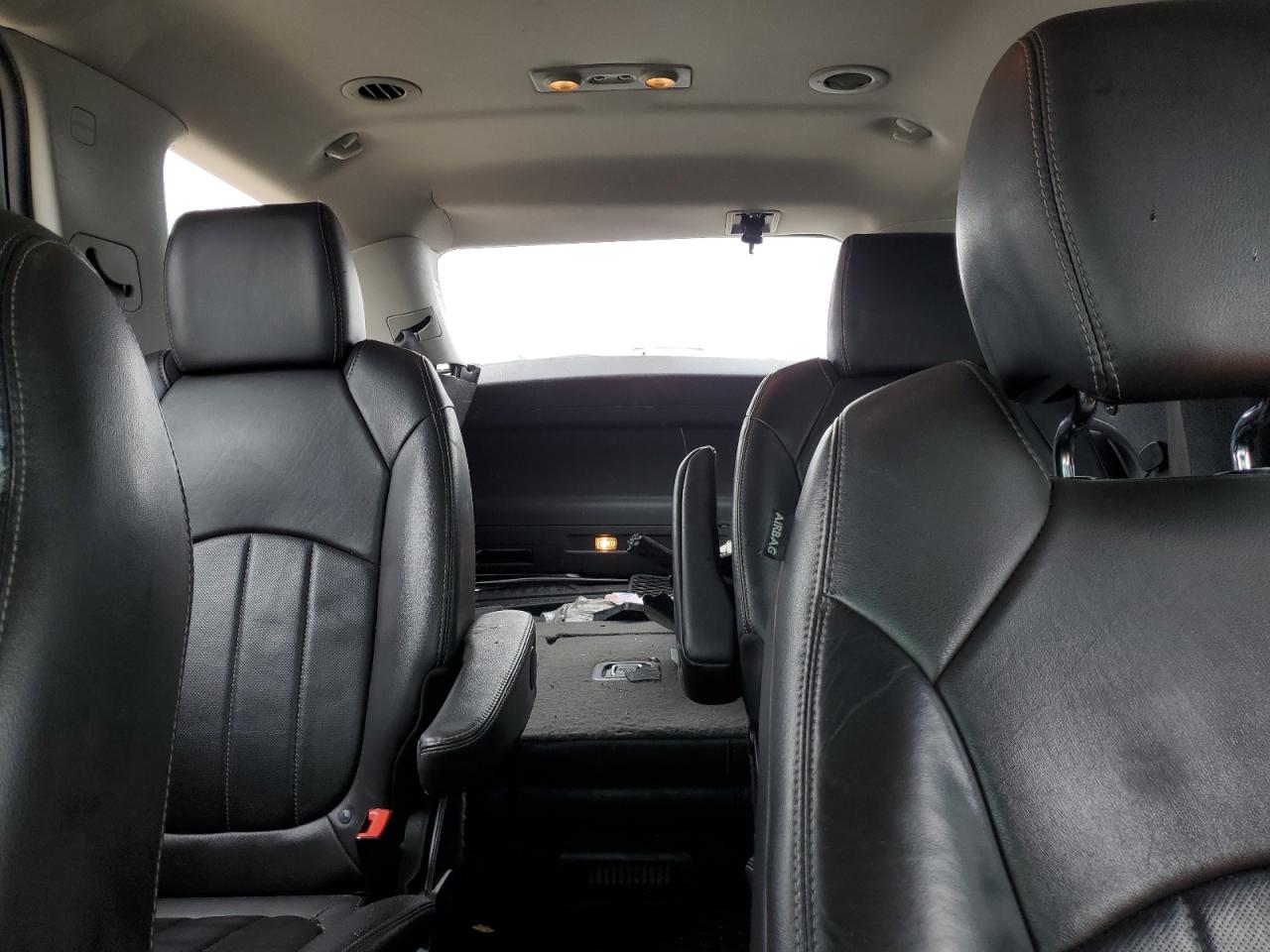 2015 GMC Acadia - Image 10