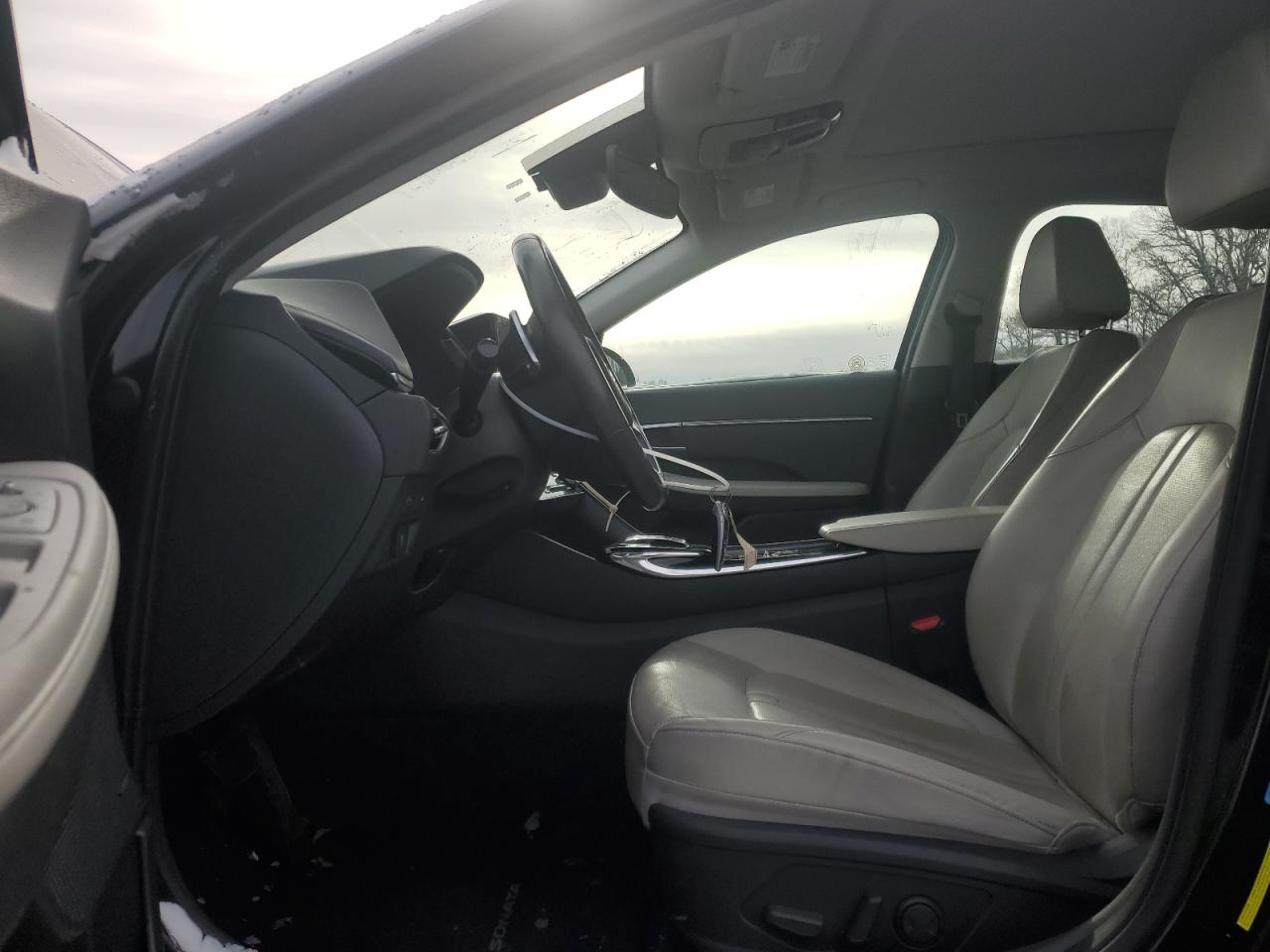 2022 Hyundai Sonata - Image 7