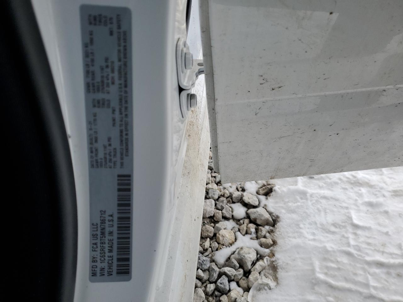 2021 RAM 1500 - Image 15