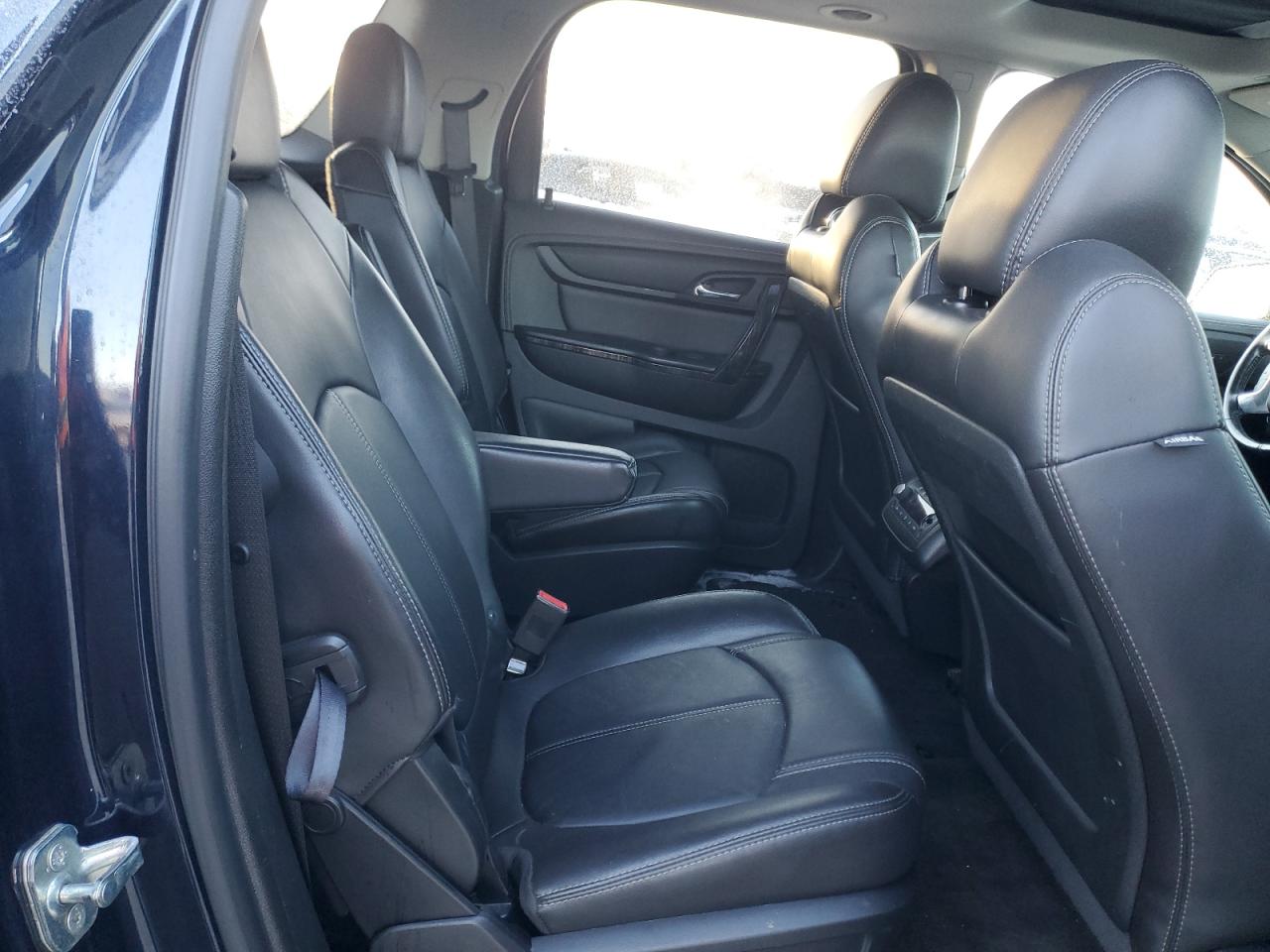 2017 GMC Acadia - Image 11