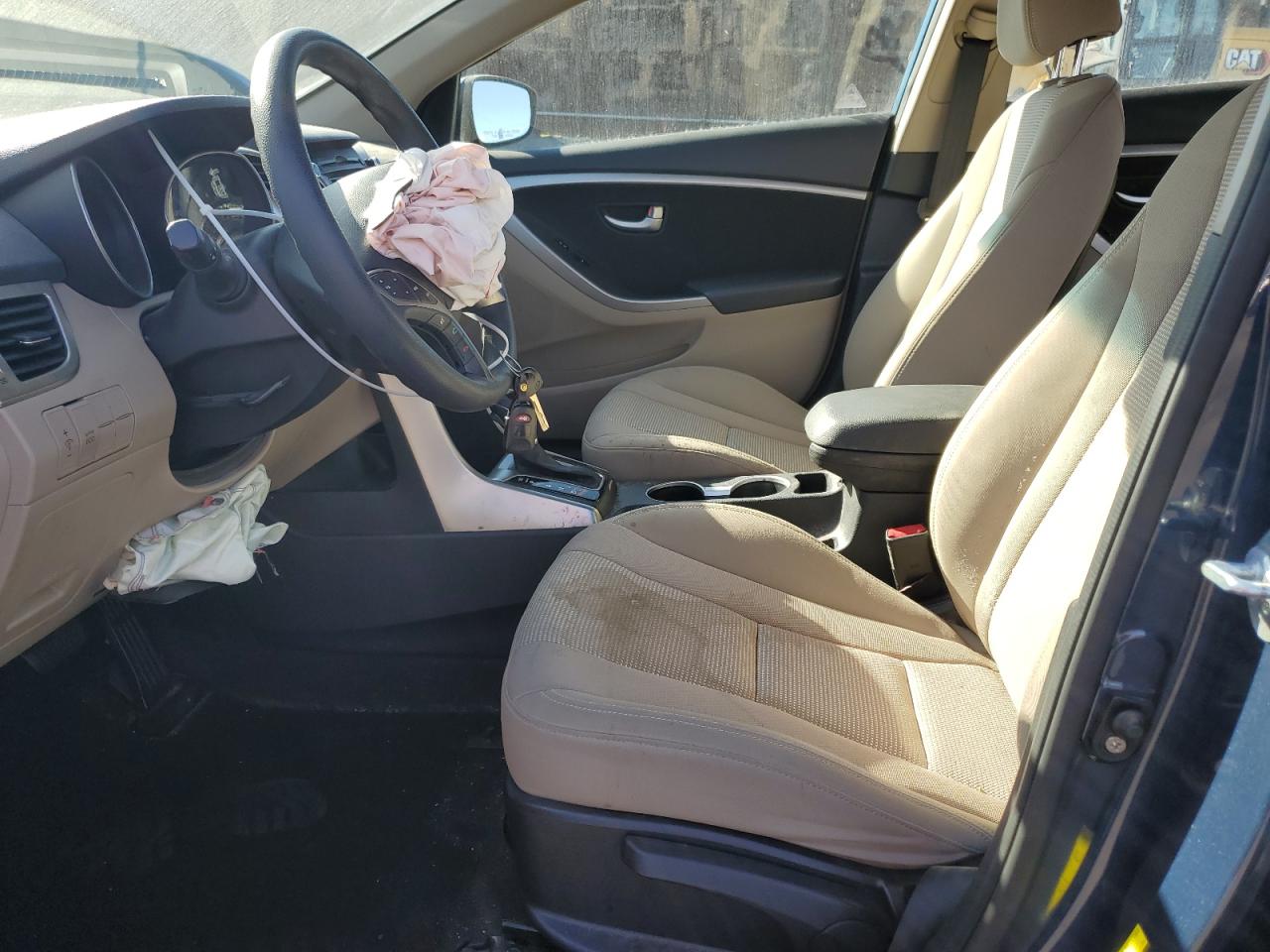2016 Hyundai Elantra - Image 7