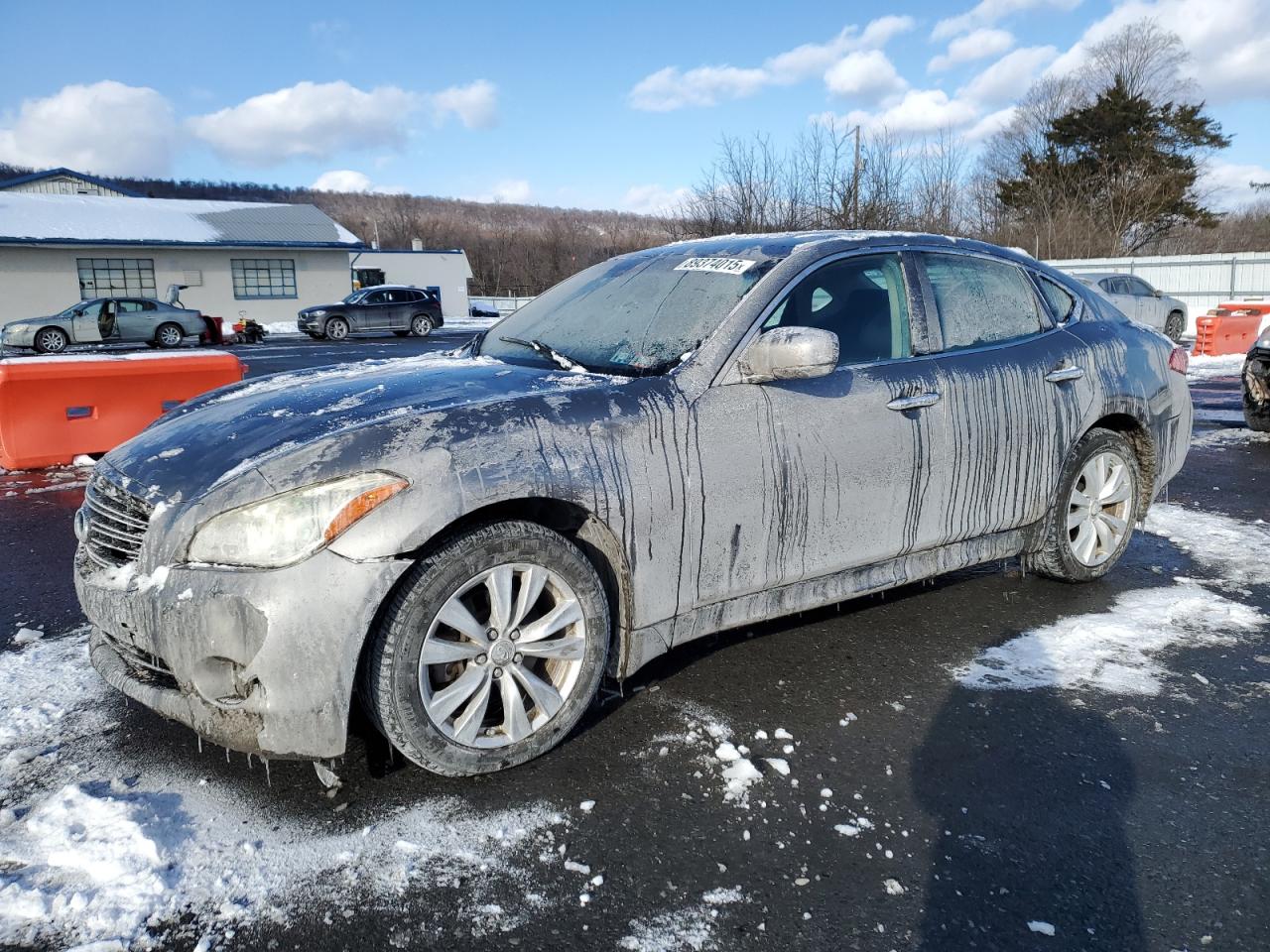 2011 Infiniti M - Image 1
