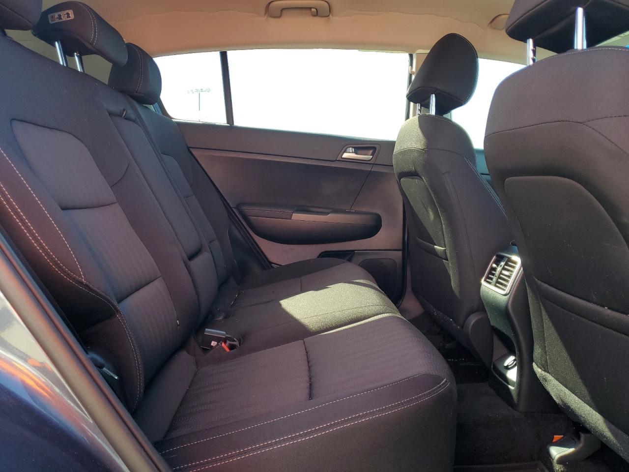 2020 Kia Sportage - Image 12