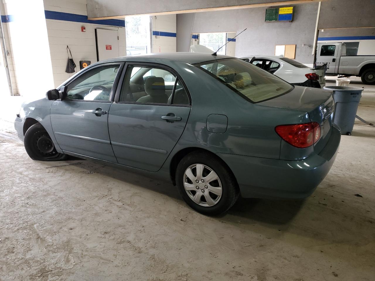 2007 Toyota Corolla - Image 2