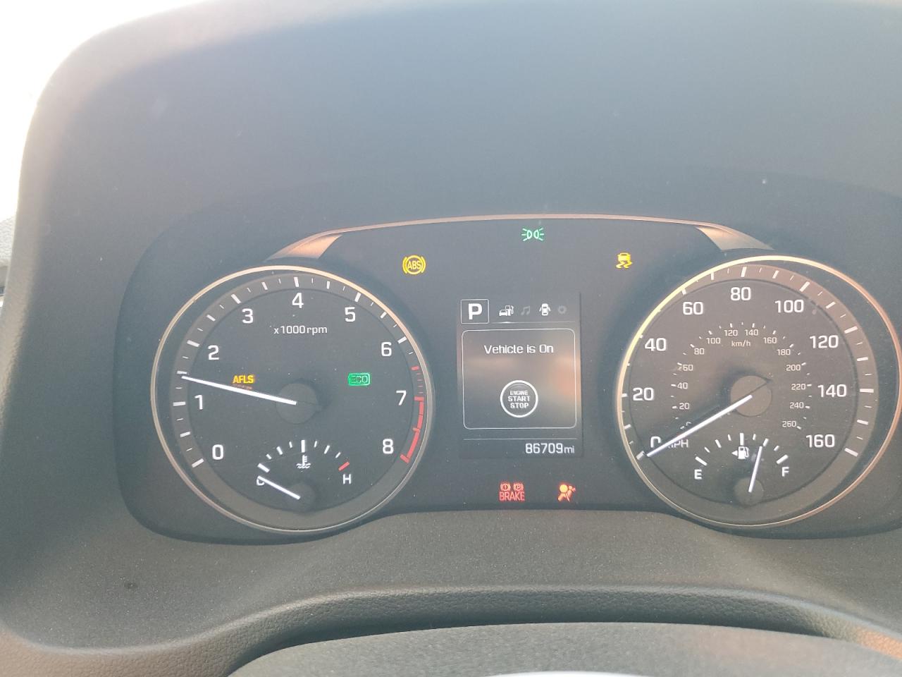2018 Hyundai Elantra - Image 9