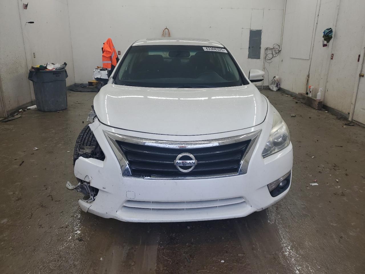 2014 Nissan Altima - Image 5