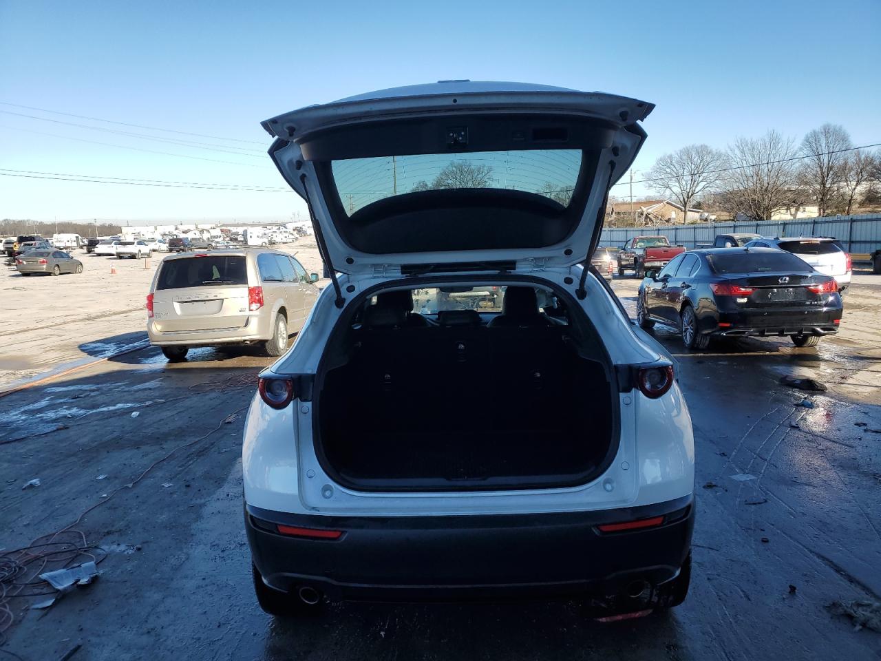 2022 Mazda CX-30 - Image 6