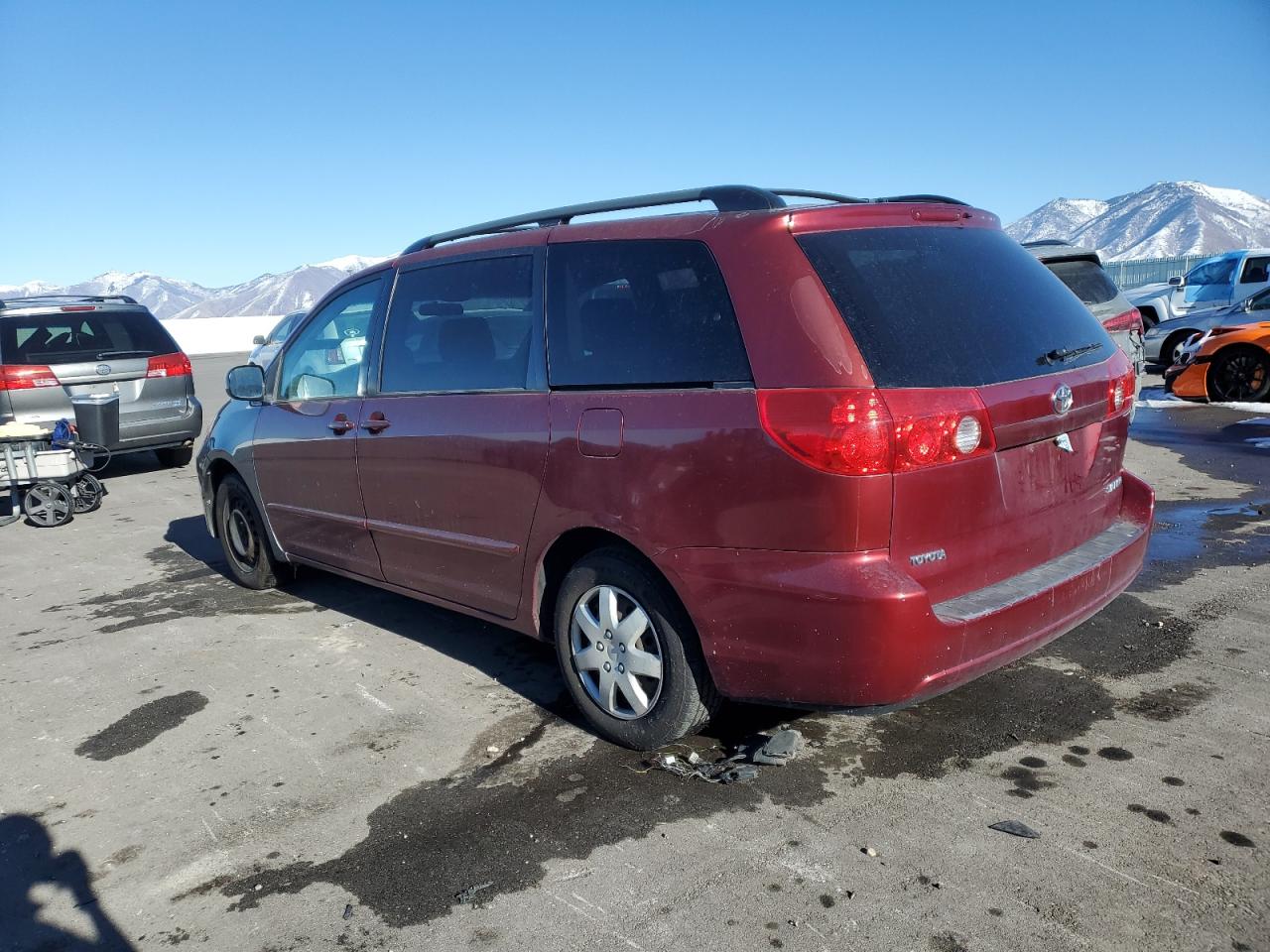 2007 Toyota Sienna - Image 2