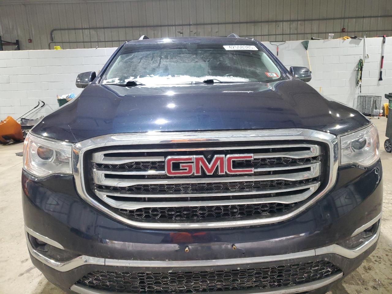 2017 GMC Acadia - Image 5