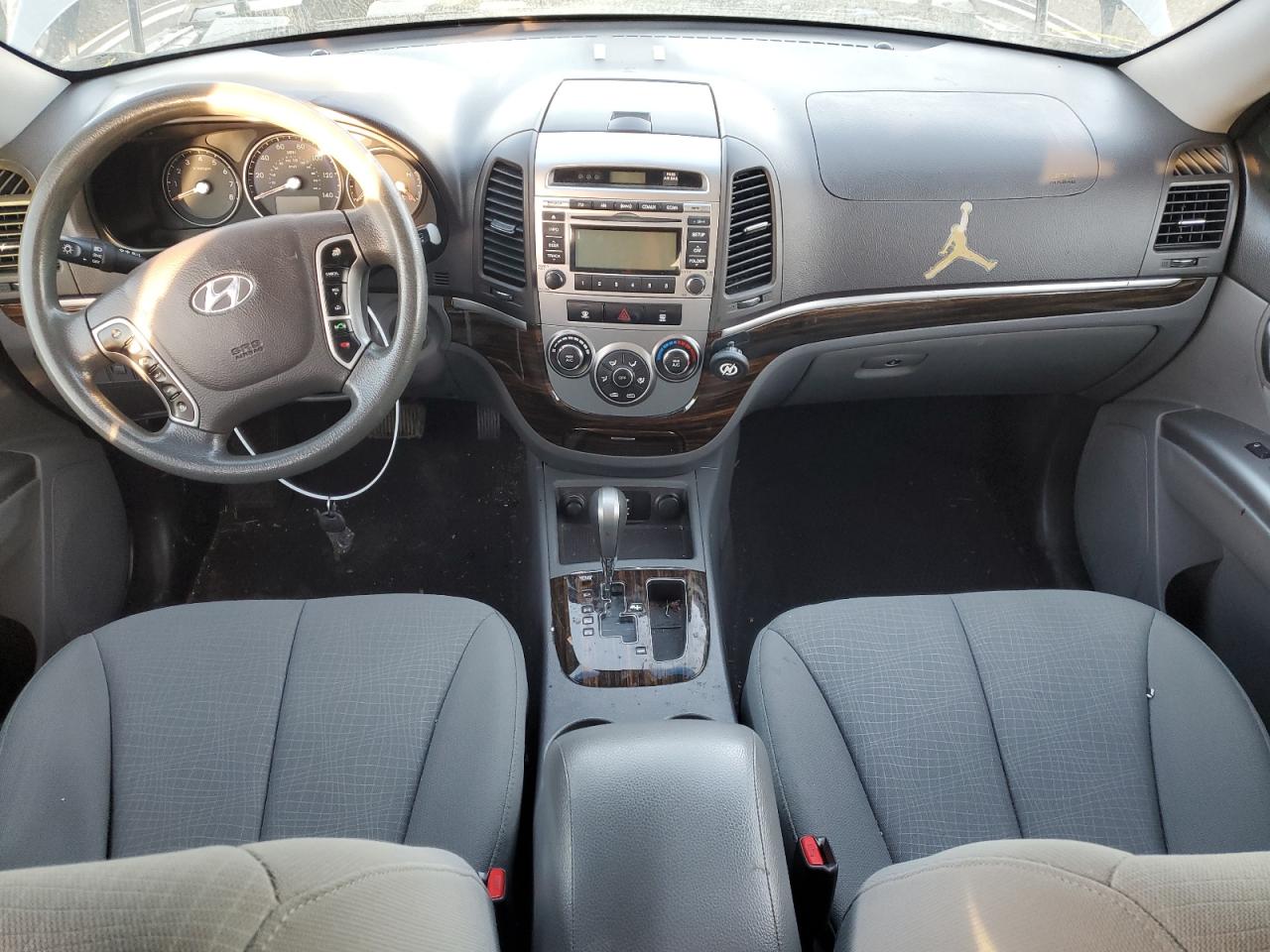 2012 Hyundai Santa Fe - Image 8