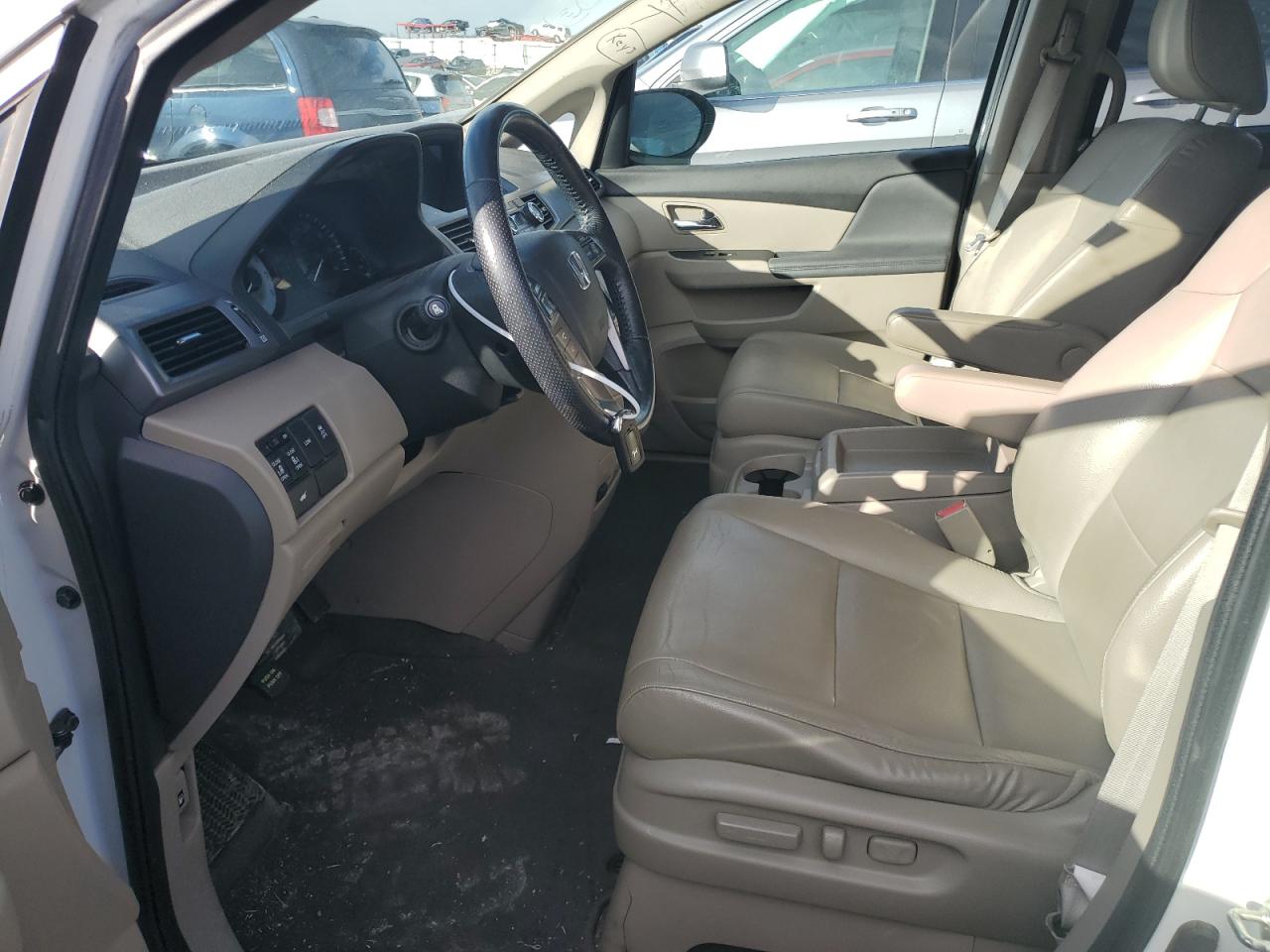2014 Honda Odyssey - Image 7
