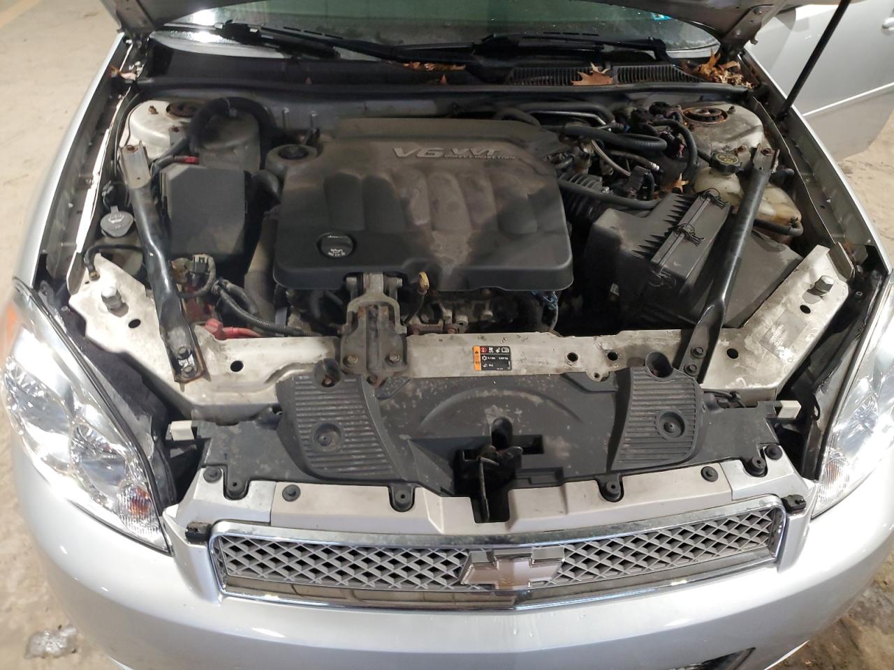 2015 Chevrolet Impala - Image 11