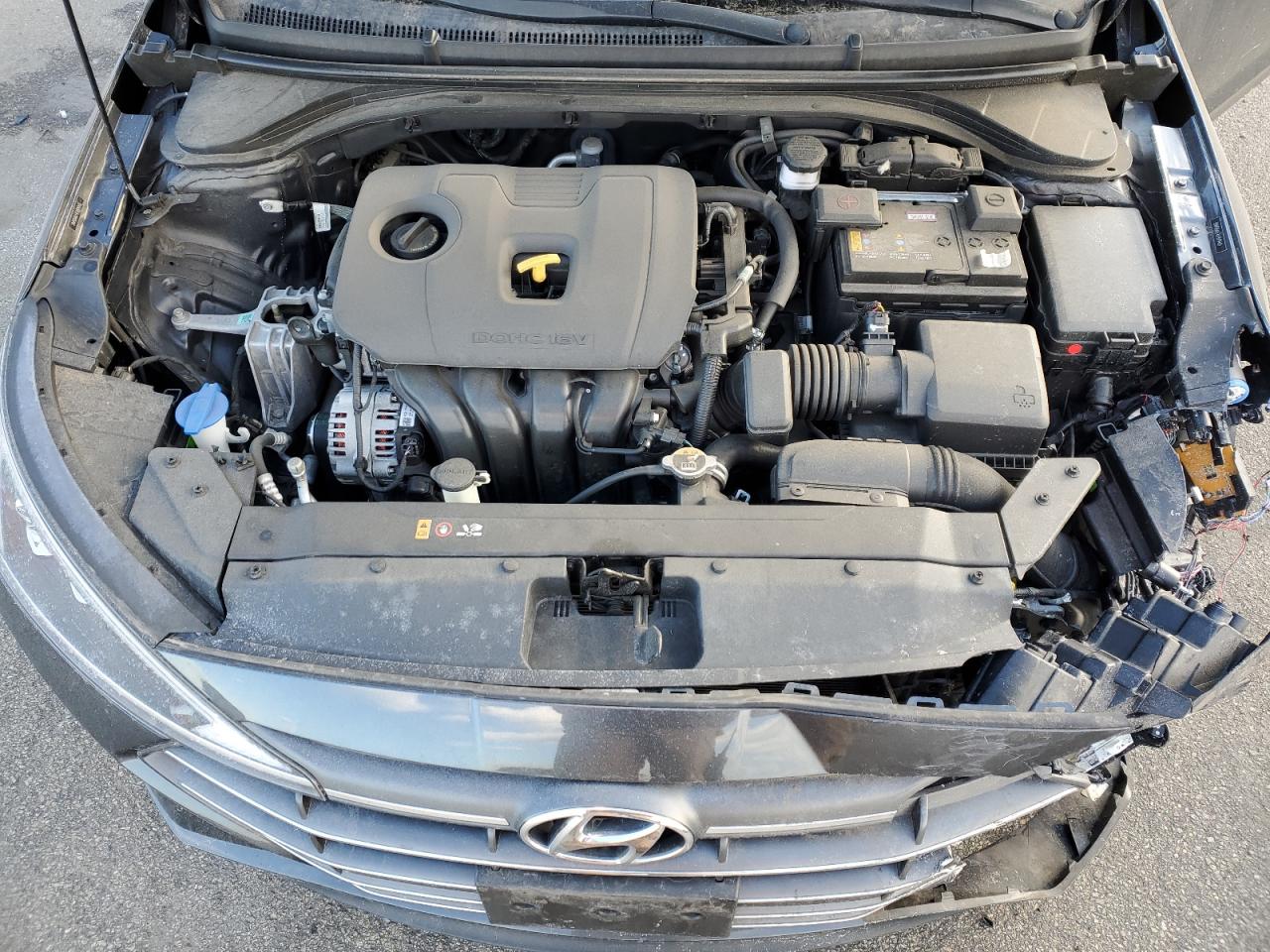 2020 Hyundai Elantra - Image 11