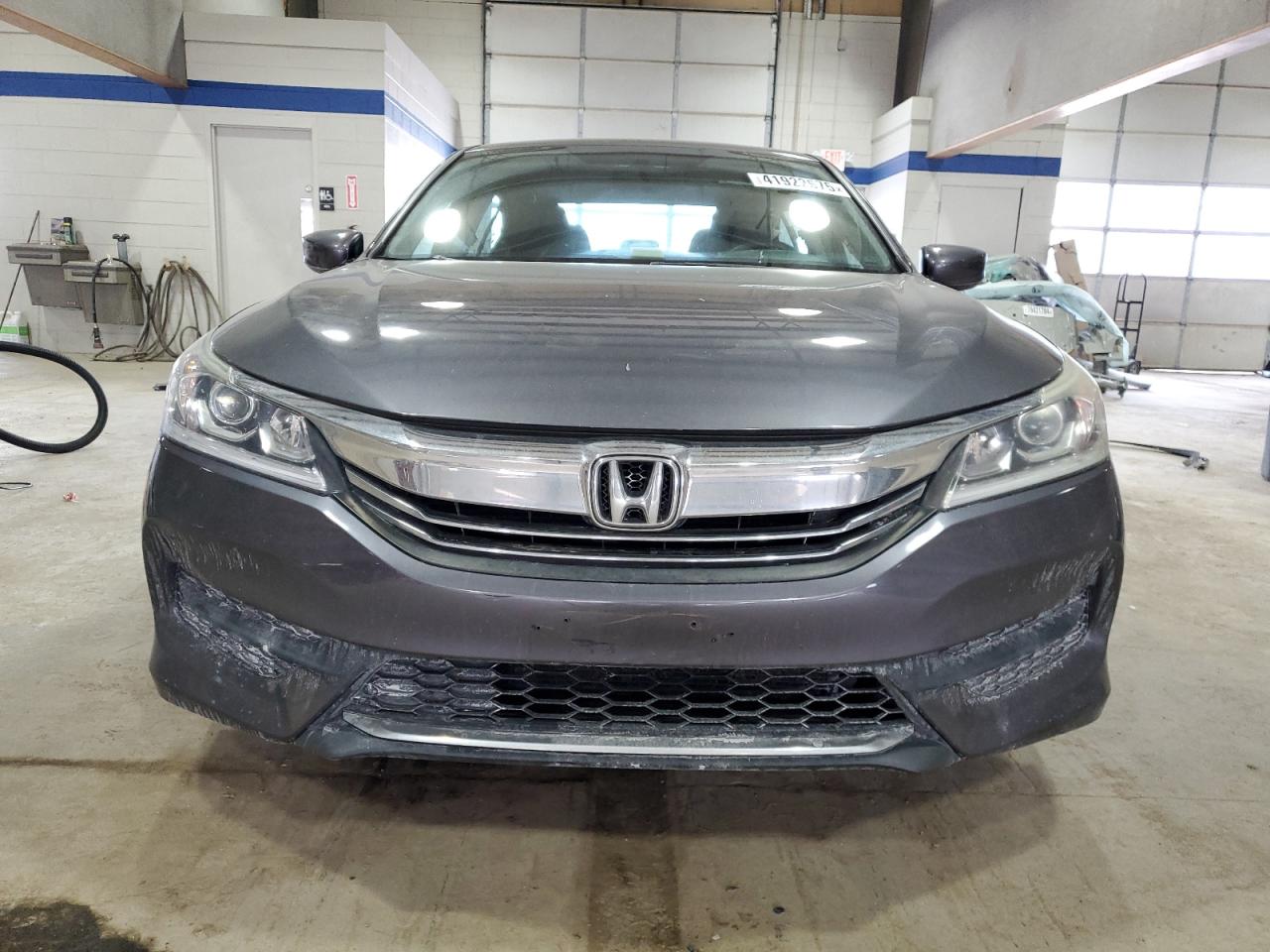 2017 Honda Accord - Image 5
