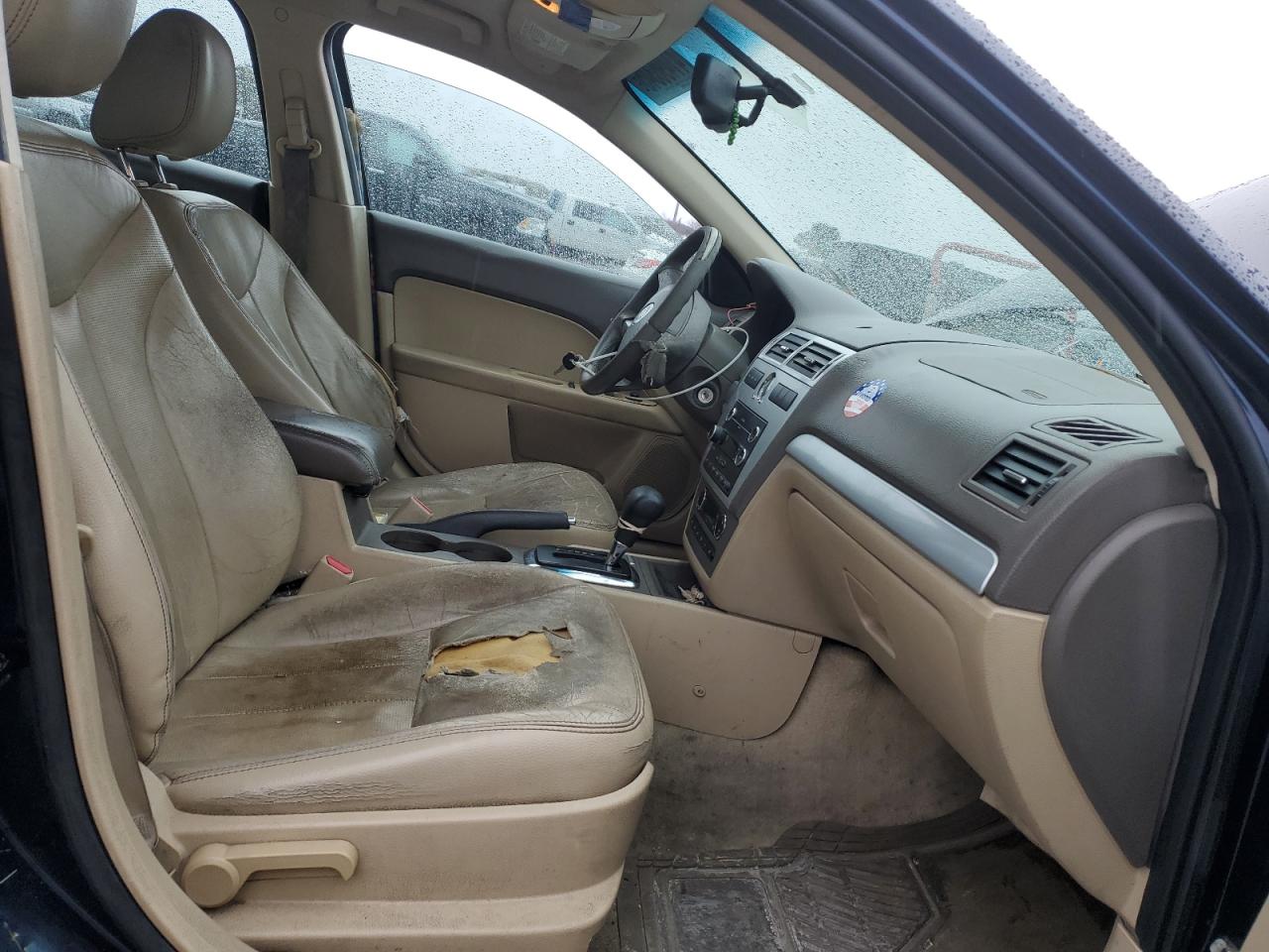 2009 Mercury Milan - Image 7