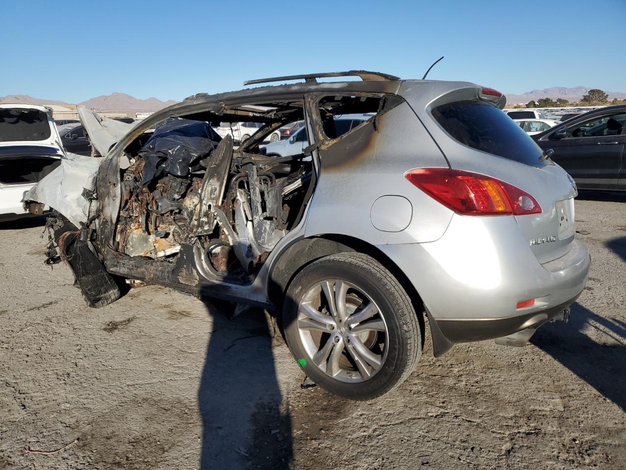 2010 Nissan Murano - Image 2