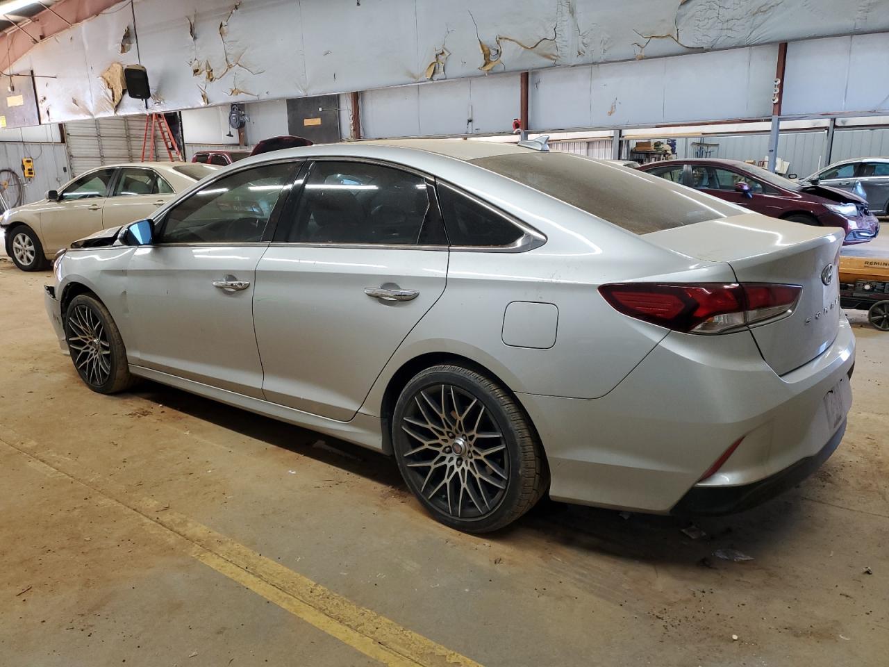 2018 Hyundai Sonata - Image 2