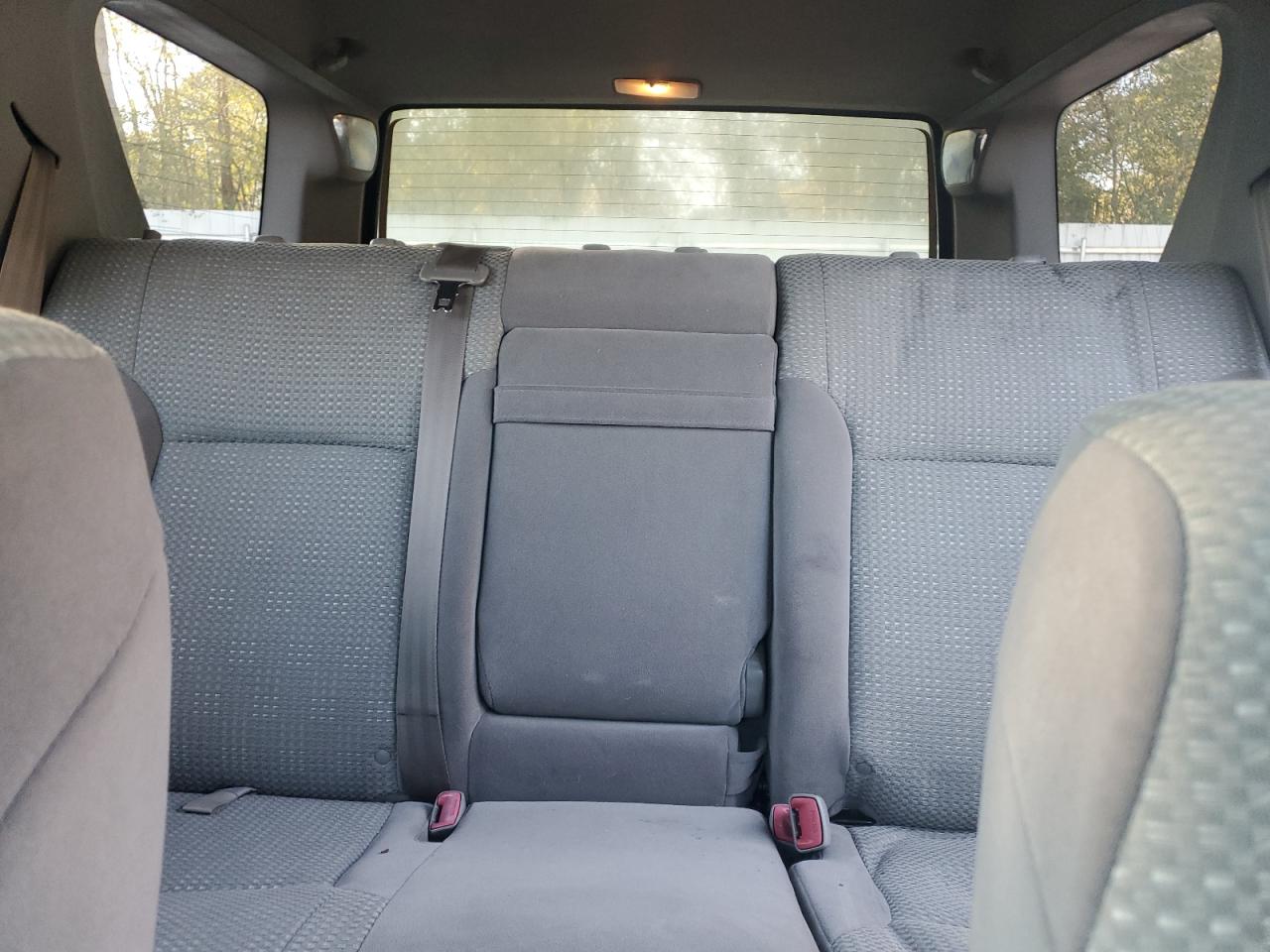 2005 Toyota 4Runner - Image 10