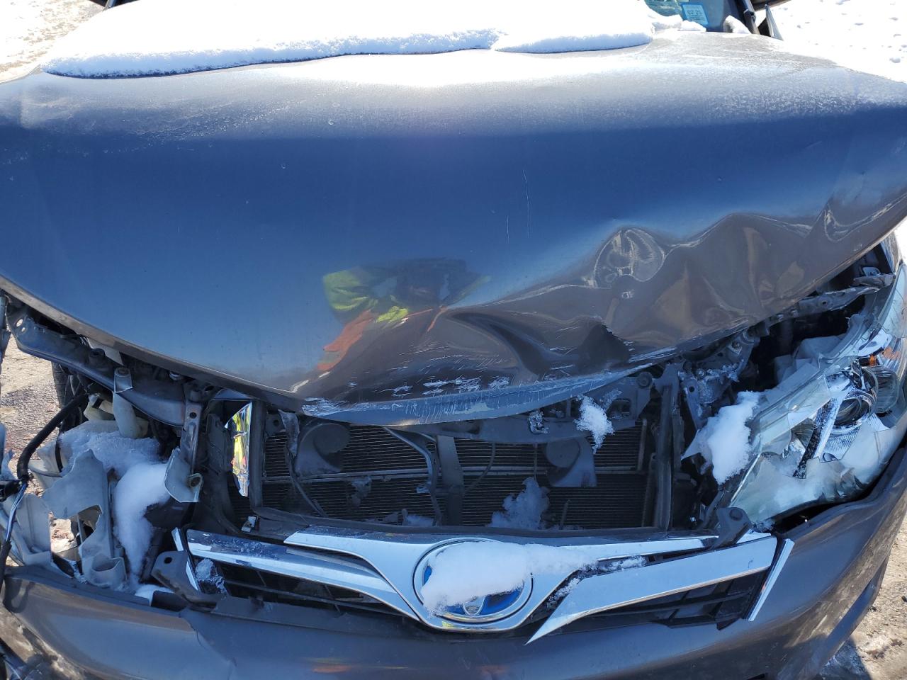 2012 Toyota Camry - Image 12