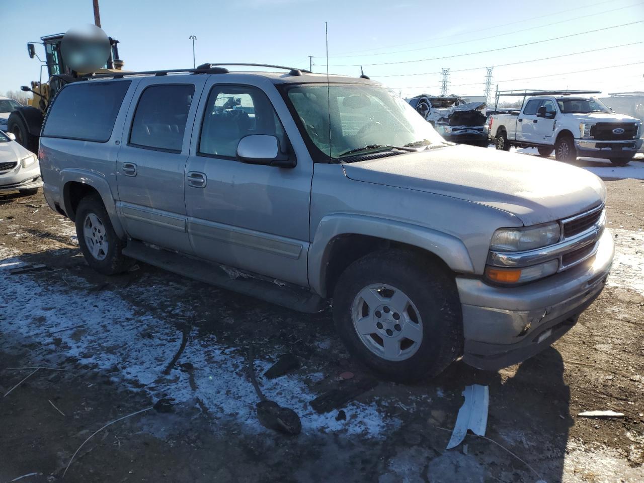 2005 Chevrolet Suburban - Image 4