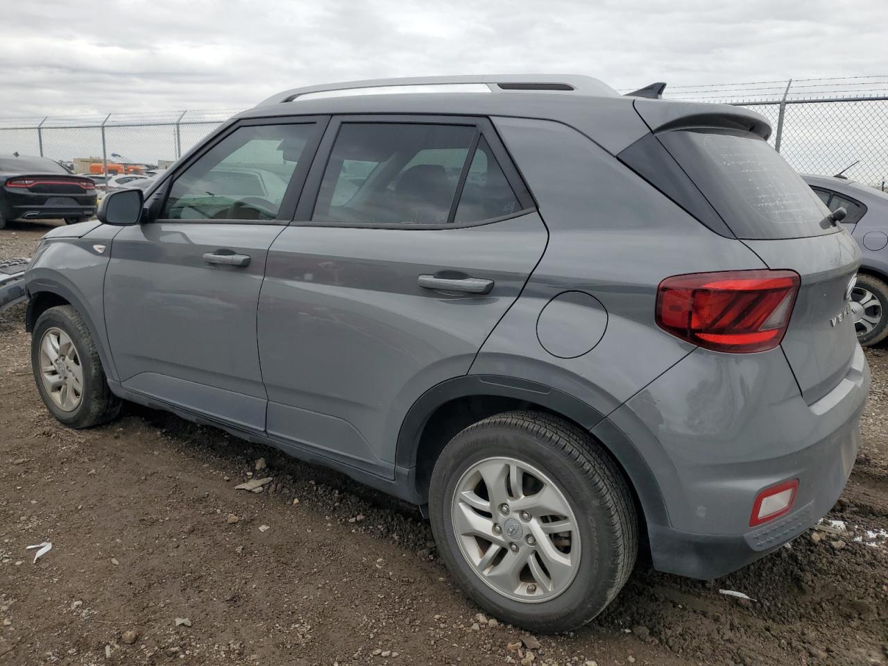 2020 Hyundai Venue - Image 2