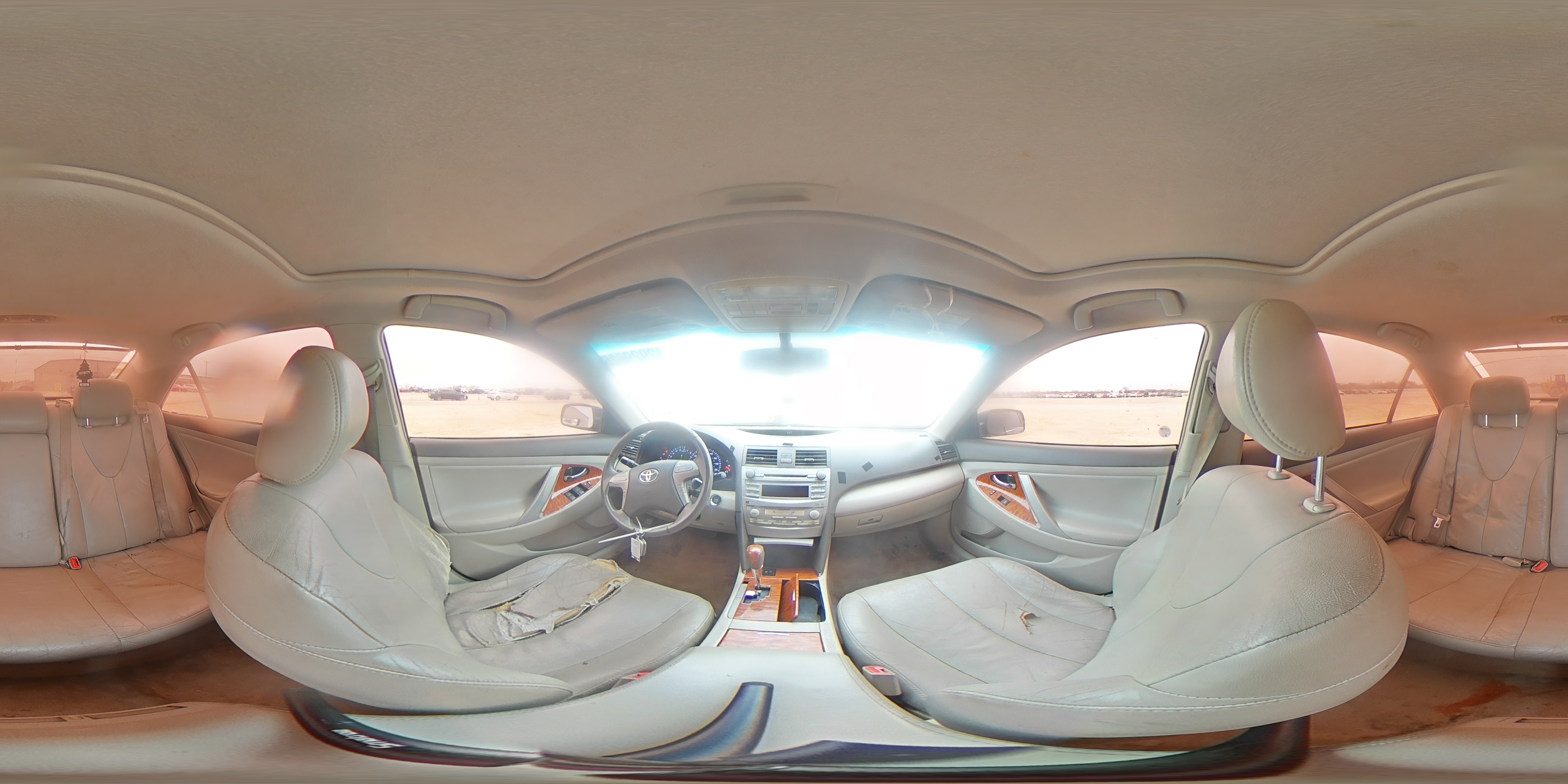 2010 Toyota Camry - Image 12